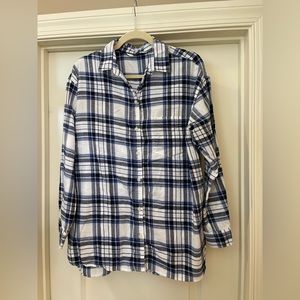 Old Navy The Boyfriend blue plaid flannel shirt